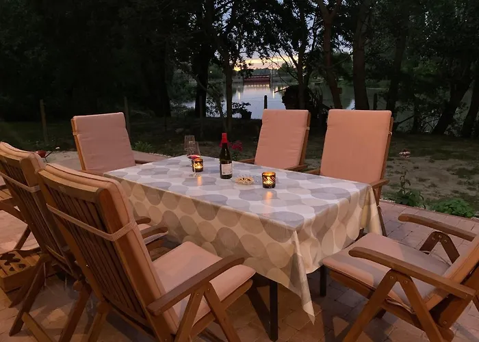 Luxury By Little Danube - Pista & Magduska Villa