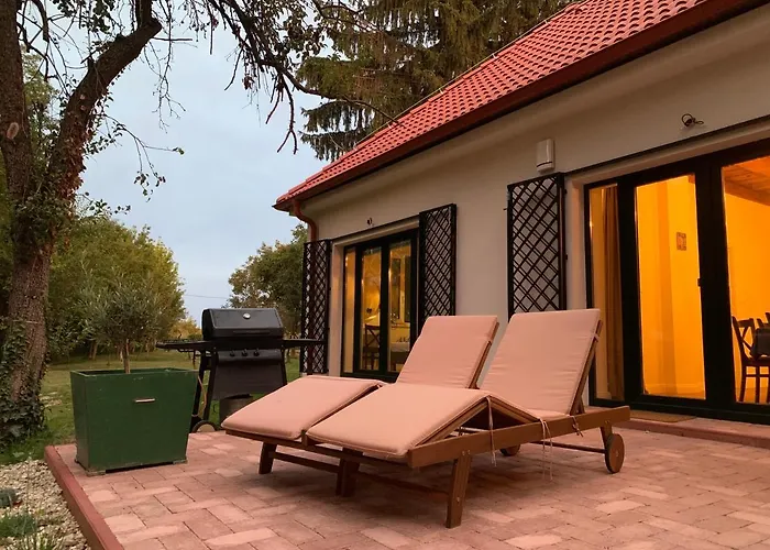 Luxury By Little Danube - Pista & Magduska Villa