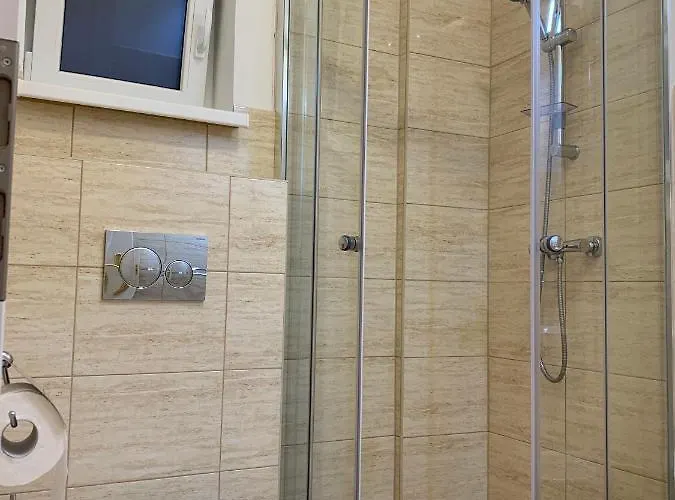 Luxury By Little Danube - Pista & Magduska *