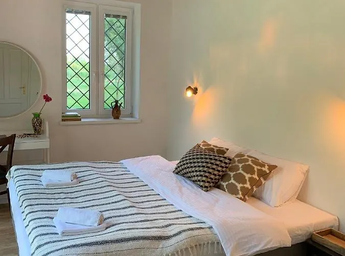 Luxury By Little Danube - Pista & Magduska *